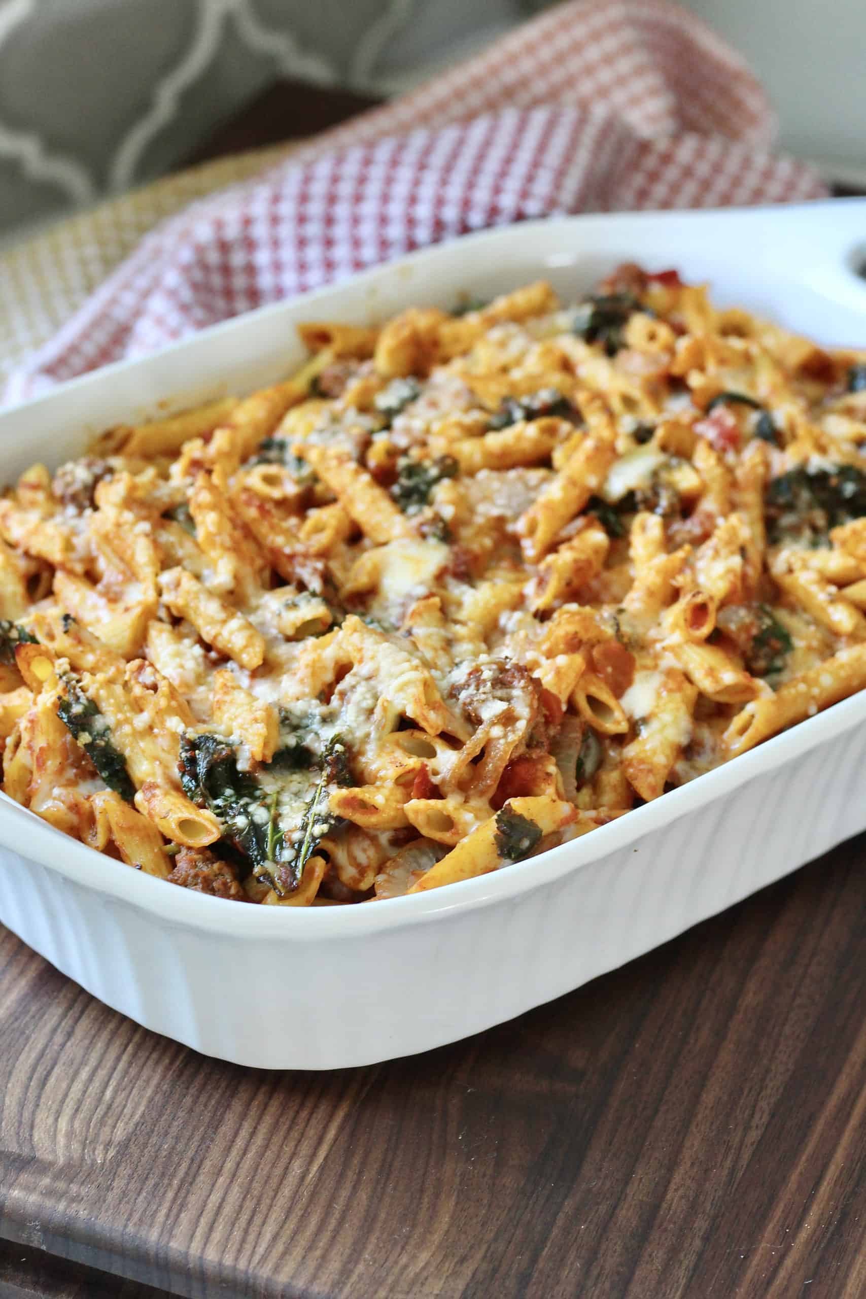 Cheesy Beef & Kale Pasta Bake | Milk & Honey Nutrition