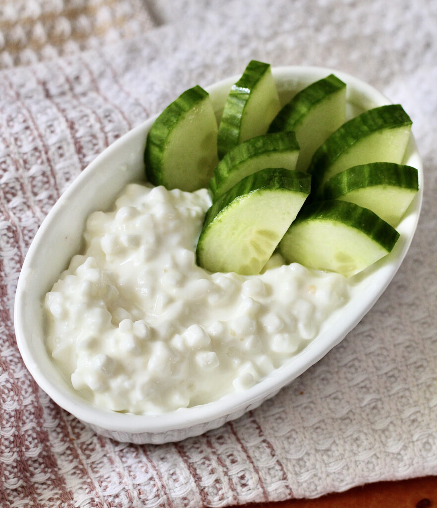 cottage cheese snacks with sliced cucumbers