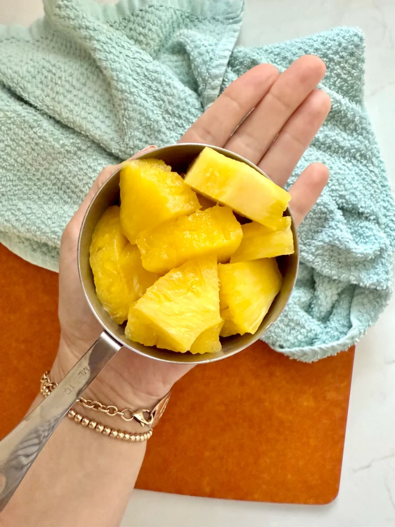 1 cup pineapple chunks in hand