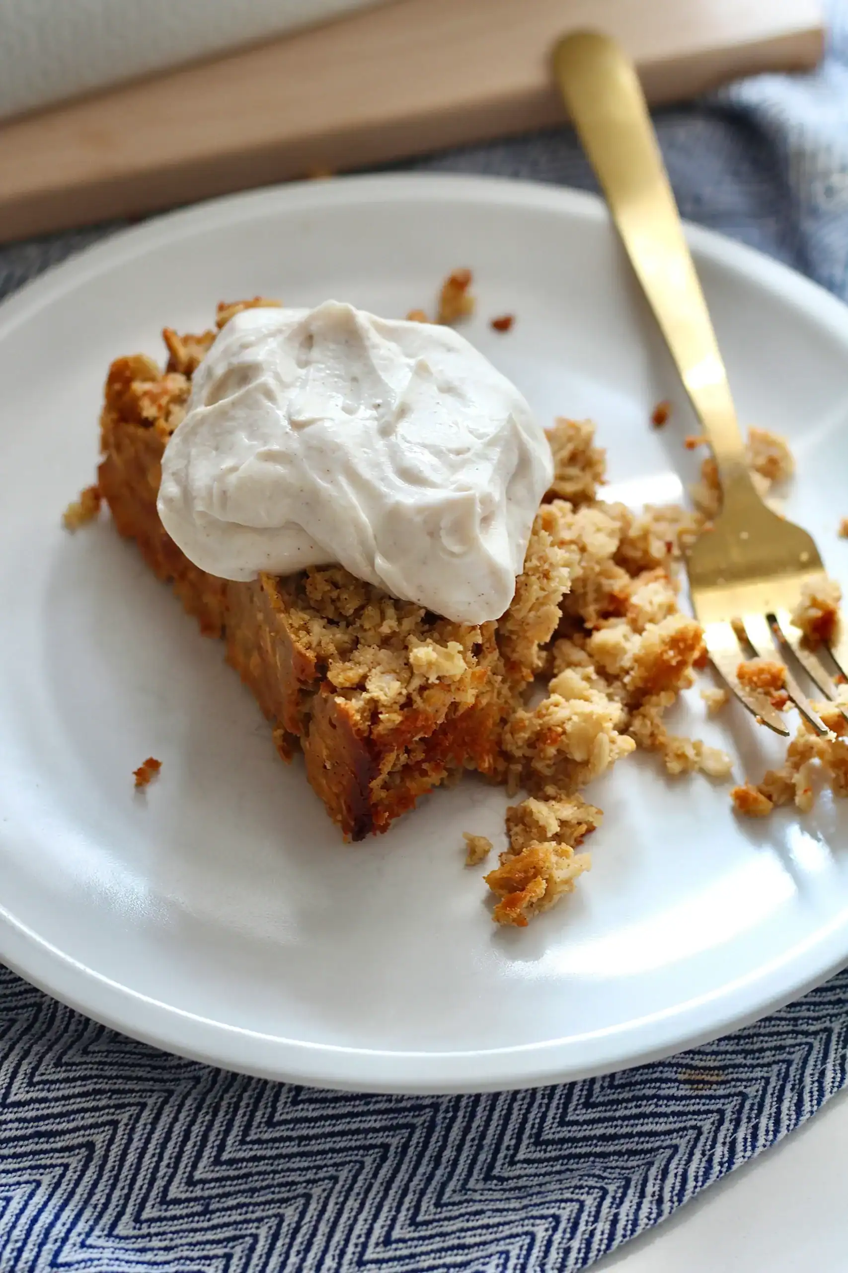 high protein cinnamon oatmeal bake