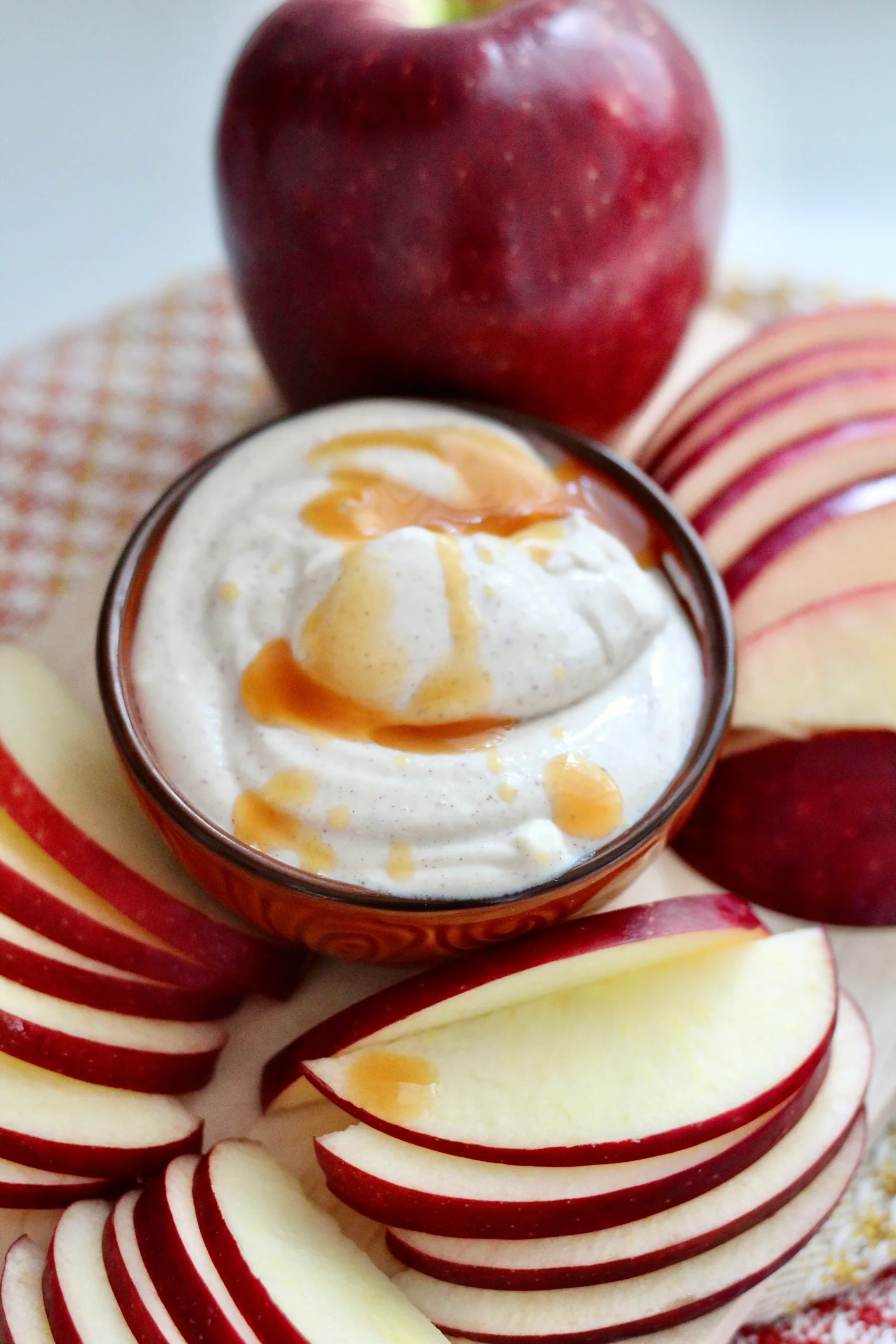 caramel apple cottage cheese dip | Milk & Honey Nutrition caramel apple cottage cheese dip no bake with cosmic crisp apple slices